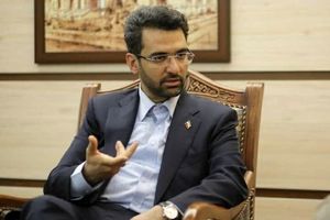 آذری جهرمی: به فحاشی سلطنتطلبها توجه نکنید